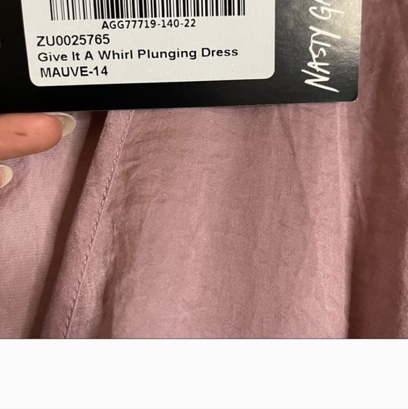 Nasty Gal “ Give It A Whirl Plunging Dress” - Picture 7 of 10